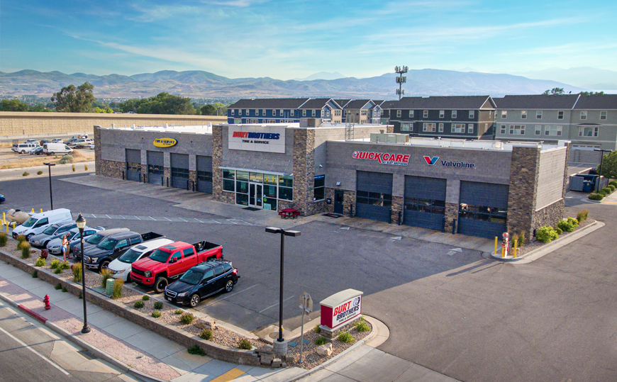 Riverton Tire Shop - Burt Brothers